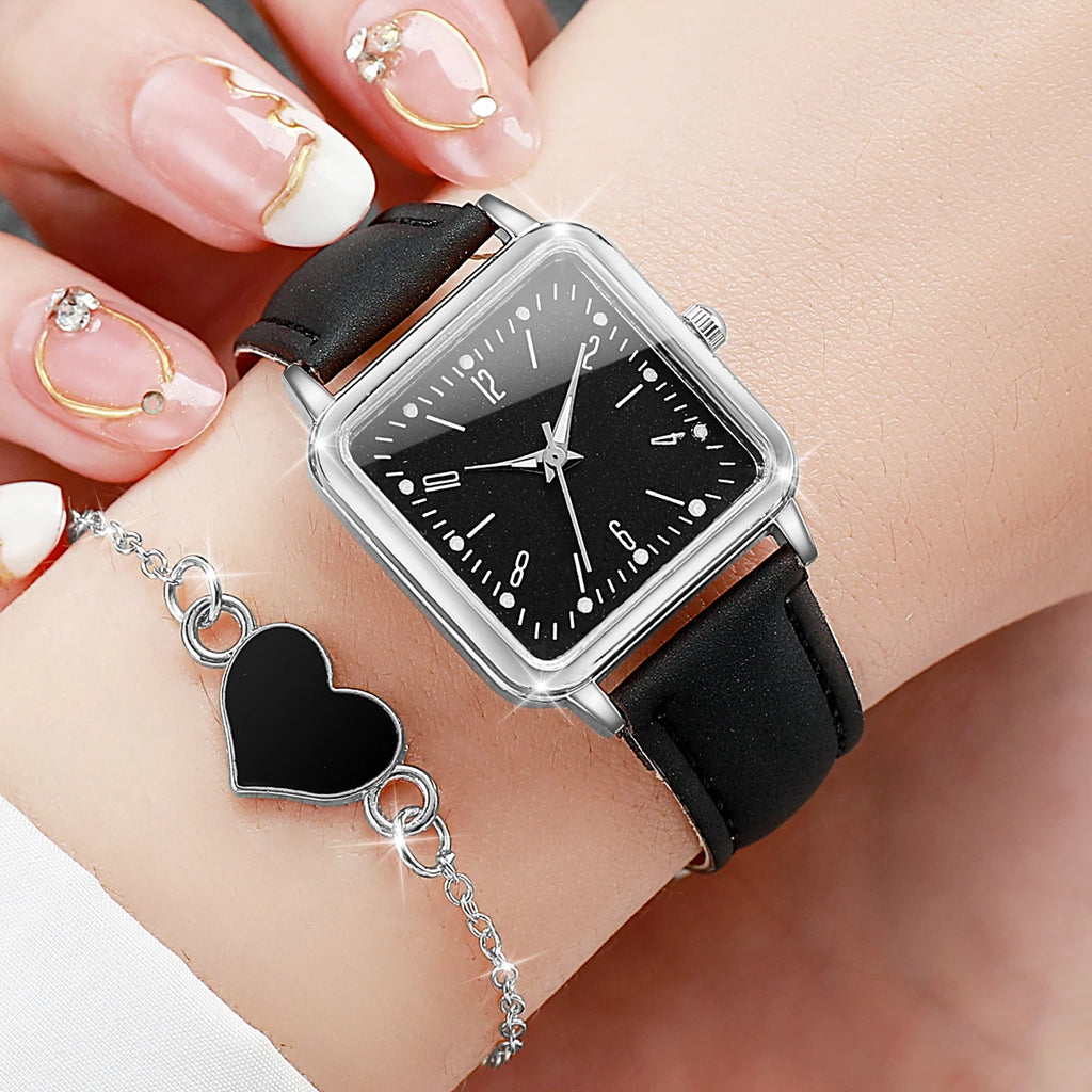 2/4PCS Fashion Square Women's Watch Leather Band Quartz Watches Heart Bracelet Set（Without Box）